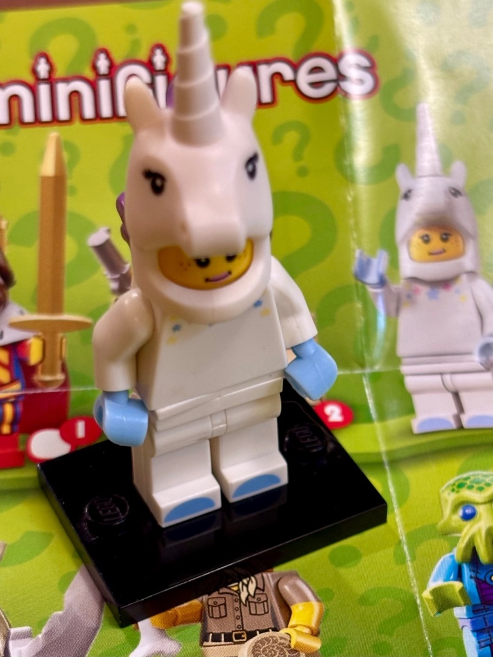 Unicorn Girl minifigure, LEGO Series 13 with Stand, Accessories & Pamphlet